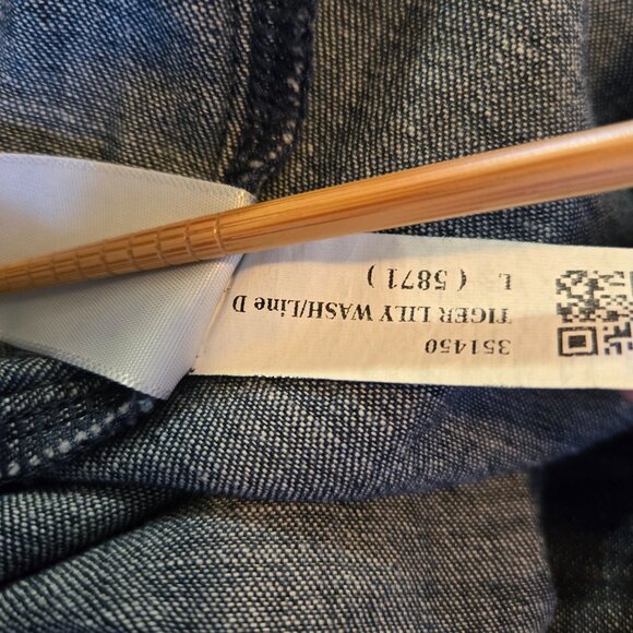 Liz Claiborne Women's Size L Long Sleeve Button Up V-Neck Denim Tunic Top NWT - Picture 8 of 11